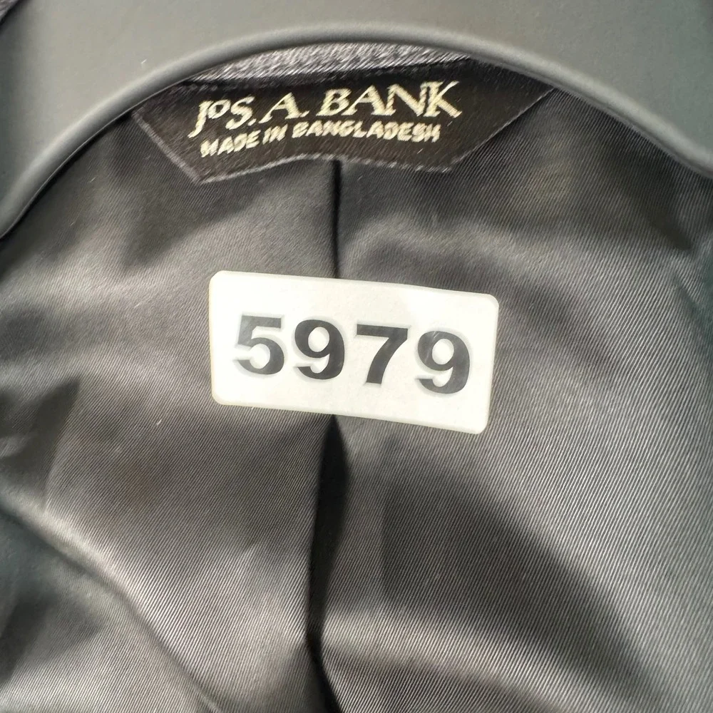 Jos. A. Bank item details